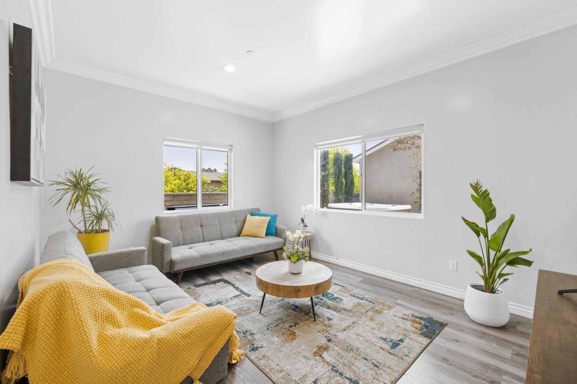Stylist Home In Convenient Location! Temple City Ngoại thất bức ảnh